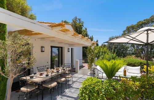 Cannes City Centre Casa | Beautiful villa with private garden, pool, sea view, walking distance from beach