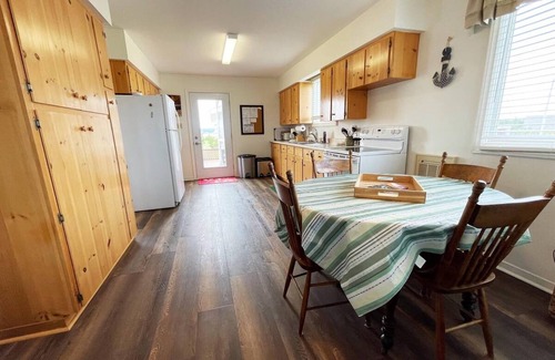 New London Cabaña | Beautiful vista looking across to Cavendish Dunes
