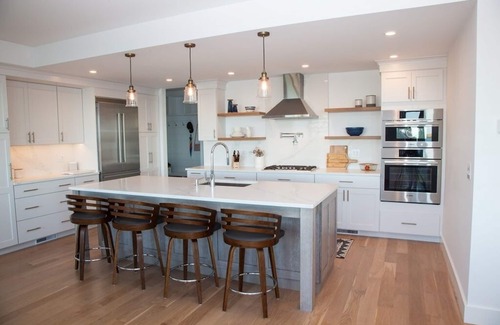 North Truro Casa | Beautiful water views! Fabulously modern, clean lines and attention to detail!!