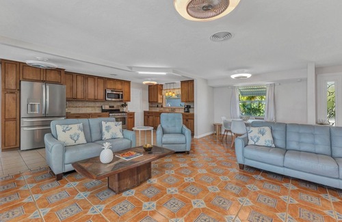 Port Charlotte Casa | Beautiful Waterfront House with Heated Pool and Fishing Dock
