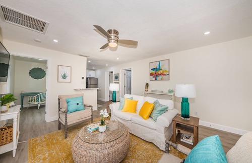 Coquina Key Condominio | Beautiful Waterfront Resort Style Living - 1 bed