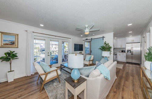 Coquina Key Condominio | Beautiful Waterfront Resort Style Living - 1 bed