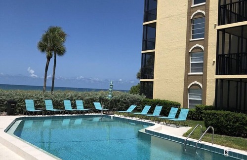 Longboat Key Condominio | Condominio frente a la bahía con espectaculares vistas y acceso a la playa!