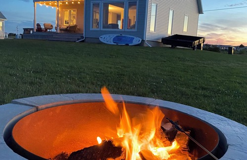 New London Cabaña | Beautiful Waterfront cottage in New London