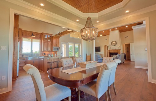 Hackberry Casa | HERMOSA CASA FRENTE AL MAR CON BOATHOUSE Y ENORMES PORCHES!