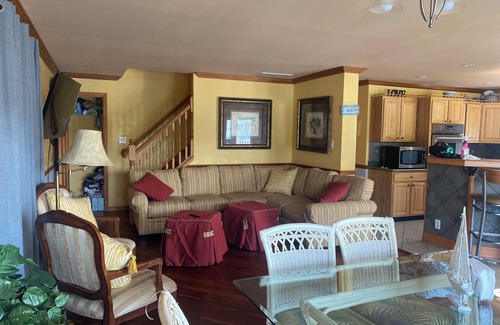 Cedar Neck Casa | Beautiful waterfront 5br/2banOptional boat rental
