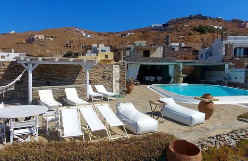 Kea Villa | Villa frente al agua con una piscina y una fantástica vista al mar