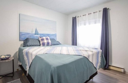 Tidnish Bridge Cabaña | Beautiful Waterview 2 Bedroom Cottage