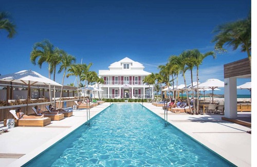 Palm Cay Condominio | Beautiful white sand beaches, crystal clear turquoise water and romantic sunsets