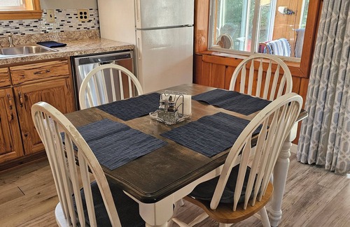 Ashville Casa | Beautiful wildlife sanctuary on goose creek with kayaks!