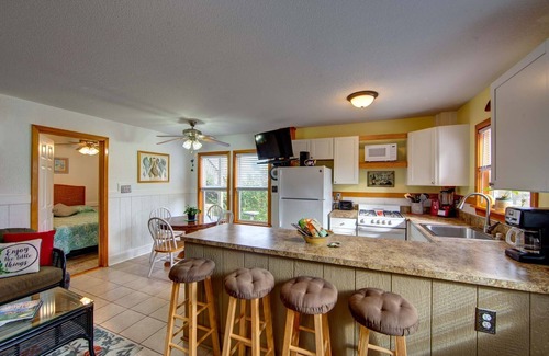Frisco Apartamento | Beautiful wooded lot.Two minutes from the Atlantic Ocean and Pamlico Sound.