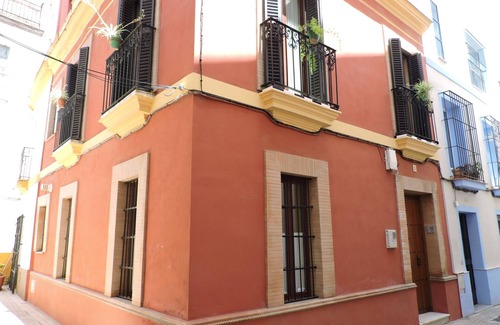 San Bartolome Casa | Preciosa casa del siglo XVIII en el centro de Sevilla: terraza y wifi gratuito.