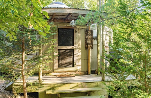 Rosemount Cabaña | Beautiful Yurt in Hamilton Ontario