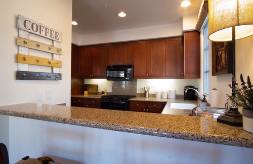 La Quinta Cove Villa | Precioso primer piso, unidad de esquina, muebles nuevos y excelentes vistas