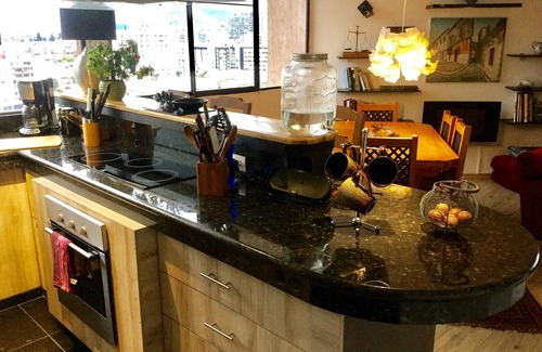 La Mariscal Apartamento | 2 BDR French Suite Almagro en el famoso Mariscal con balcón y vista maravillosa