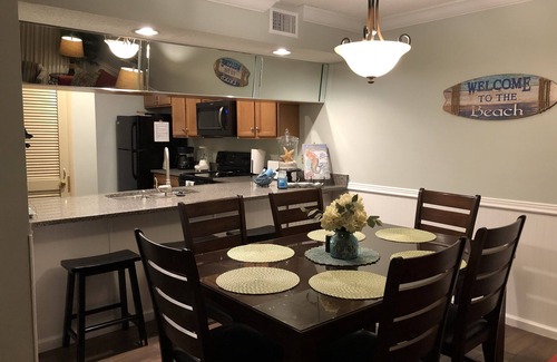 Panama City Beach Villa | Bellamente decorado 2BR / 2BH Villa