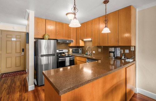 Nawiliwili Condominio | Banyan Harbour A-09: 2 BR / 1 BA condo en Lihue, capacidad para 4