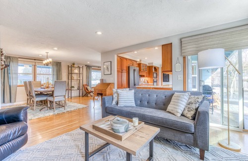 Monmouth Casa | Beautifully decorated Home w/ Hot Tub in Monmouth close to restaurants & shops