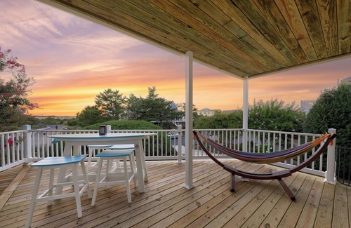 Fenwick Island Casa | Beautifully designed-Ocean view, Hot Tub, Pool, Tennis Court + 2 King Bedrooms!