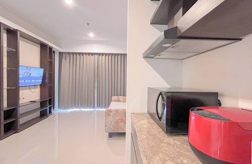 By Pass Ngurah Rai Apartamento | Beautifully Designed 2BR (No Kitchen) Apartment at Skales Residence Nusa Dua Bali