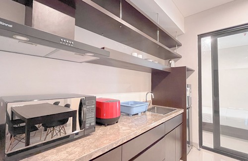 By Pass Ngurah Rai Apartamento | Beautifully Designed 2BR (No Kitchen) Apartment at Skales Residence Nusa Dua Bali