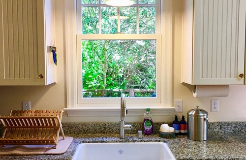 Northwest Berkeley Casa | Oasis bellamente detallado en Westbrae
