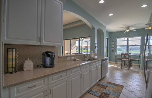Gateway Casa | Beautifully Furnished Single Family Pool Home with Lake View in Gateway