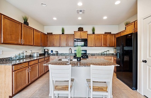 Power Ranch Casa | Beautifully Furnished Home in Power Ranch ~ Steps away from Community Pool & Spa