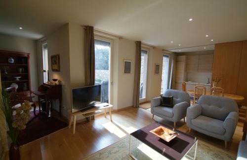 Barri Vell Apartamento | Beautifully furnished luxury apartment in Barri Vell, Girona