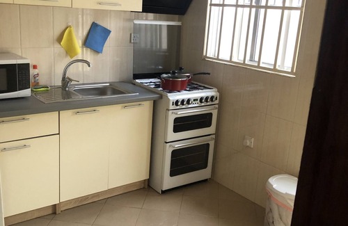 West Coast Division Casa | Beautifully furnished new home that is strategically placed.