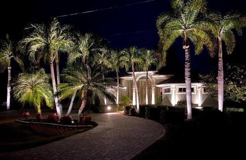 Pelican Casa | Beautifully maintained 4 bed/2 bath on canal w/pool & sailboat access