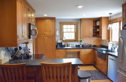 Ogunquit Cabaña | Beautifully Modern Downtown Ogunquit Home