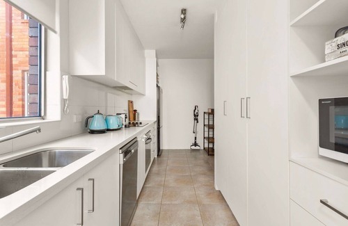 Lane Cove North Apartamento | Beautifully Peaceful 2-Bed Apartment