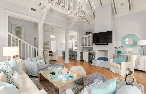 Watercolor Casa | Beautifully renovated and refined cottage with private pool