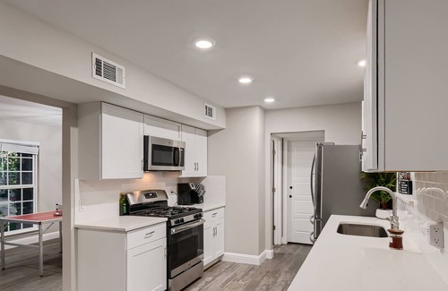 North Austin Civic Association Casa | Beautifully Remolded 3 Bedroom Nearby the Q2 Stadium and The Domain - by PMI Austin Metro