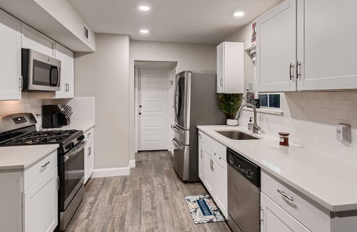 North Austin Civic Association Casa | Beautifully Remolded 3 Bedroom Nearby the Q2 Stadium and The Domain - by PMI Austin Metro