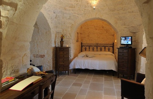 Martina Franca Villa | Trullo bellamente renovado para las vacaciones románticas perfectas, con piscina privada