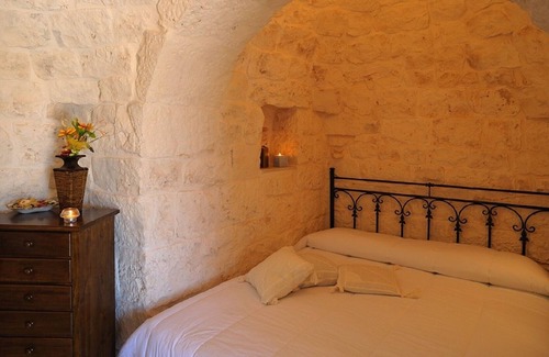 Martina Franca Villa | Trullo bellamente renovado para las vacaciones románticas perfectas, con piscina privada