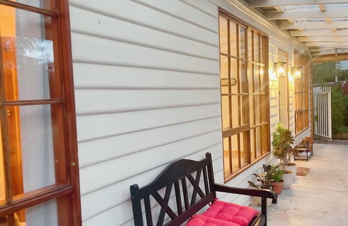 Blackmans Bay Casa | Beautifully renovated Cottage 300m to Beach