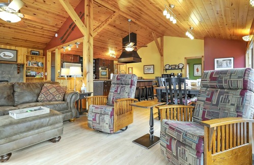 Timberline Casa | Beautifully renovated has everything you need to stay on the Sunnyside!