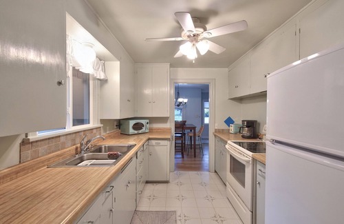 McMinnville Casa | Beautifully Renovated | Close to Downtown