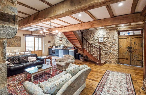 Lunac Casa | Beautifully renovated barn