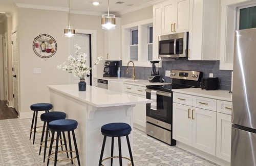 Eastside Casa | Beautifully renovated townhouse located in the charming city of Savannah, GA.