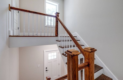 Eastside Casa | Beautifully renovated townhouse located in the charming city of Savannah, GA.