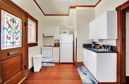 Downtown San Diego Casa | Beautifully Restored Downtown Victorian