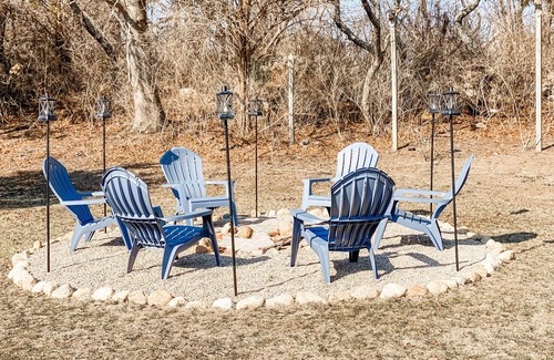 Snug Harbor Casa | Beautifully Updated, Pet Friendly, Family Beach House in Snug Harbor!