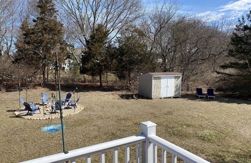 Snug Harbor Casa | Beautifully Updated, Pet Friendly, Family Beach House in Snug Harbor!