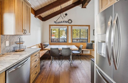 Olympic Valley Casa | Beautifully Updated 3 Bedroom in Olympic Valley