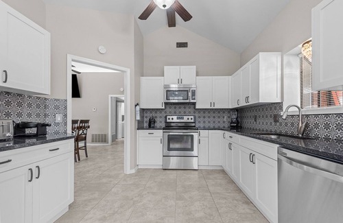 Crown Colony Casa | BeautifulQuietHomePerfect4Stay in Lufkin, Texas!