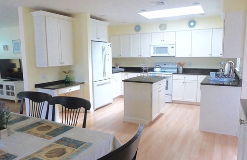 Wildwood Crest Casa | Belleza 4Bed / 2. 5Bath Single Level Home, fantásticos espacios al aire libre, pasos a la playa